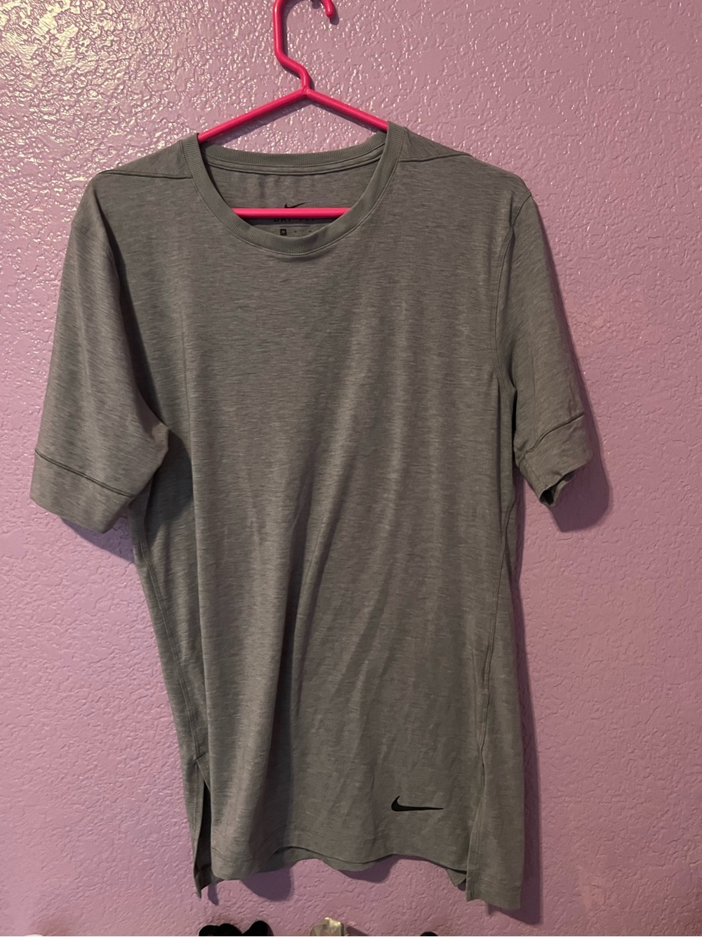 Nike Men’s Heather Gray Short-Sleeve Athletic Tee